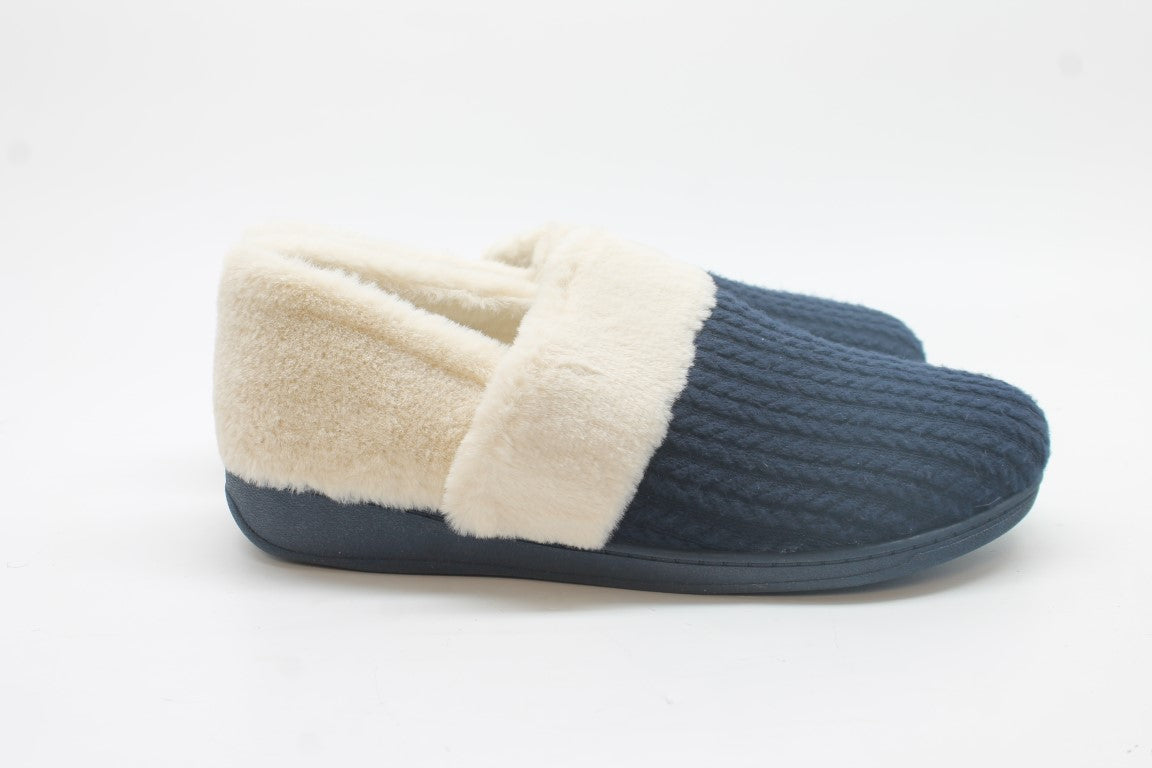 Vionic Women's Endear Faux Fur Slippers Floor Sample