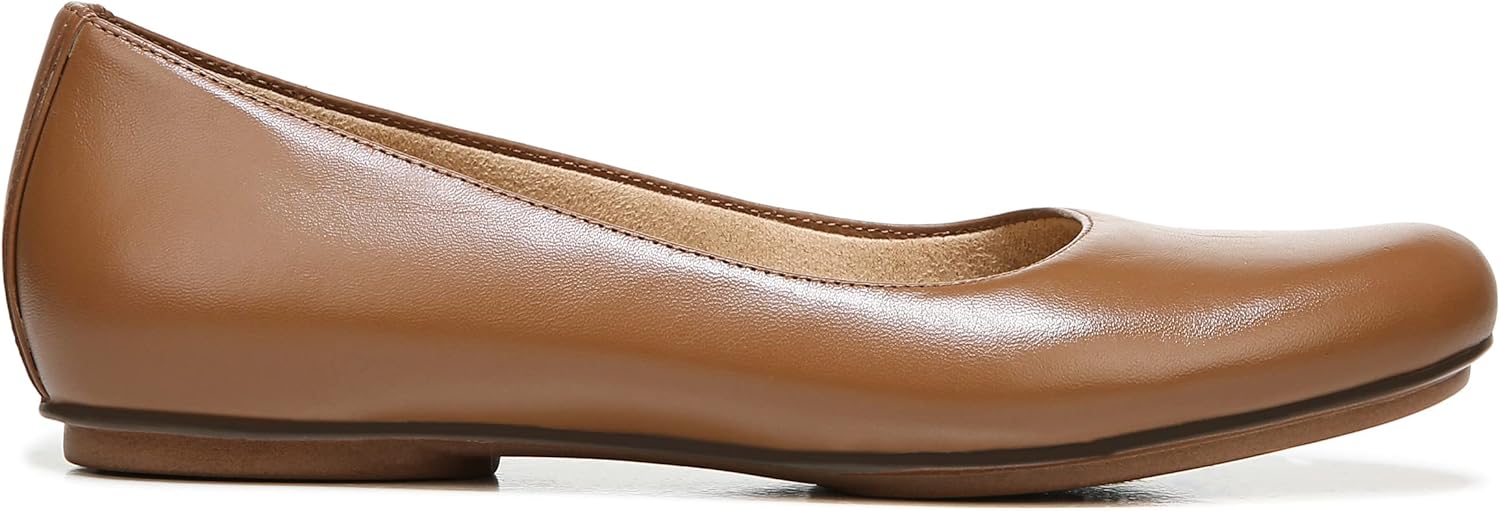 Naturalizer Women's Maxwell Round Toe Slip-On Ballet Flats