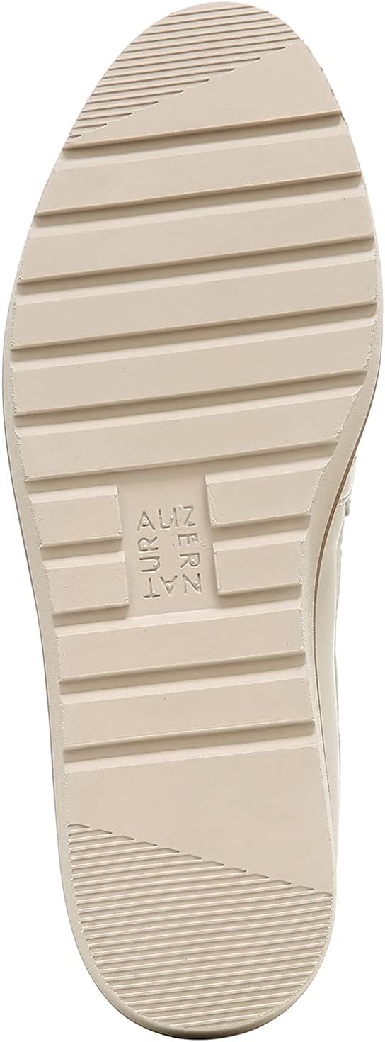 Naturalizer Women's Eiffel Slip On Lug Sole Loafer