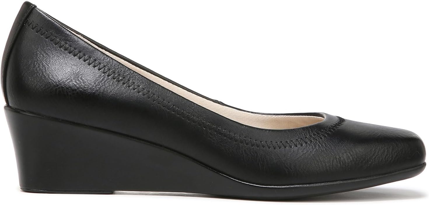 LifeStride Women's Groovy Wedge Pump
