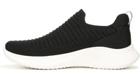 Naturalizer Womens Elite Comfortable Slip On Knit Sneaker