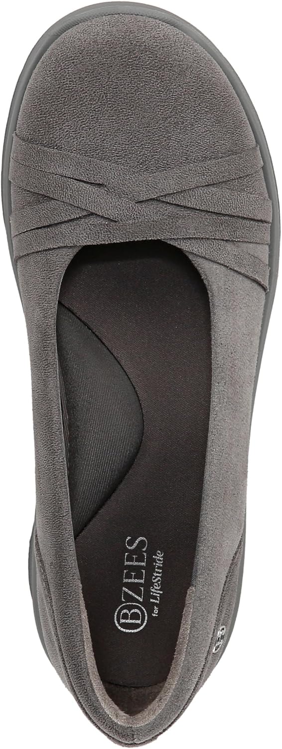 Bzees Womens Goody Slip-On Loafers
