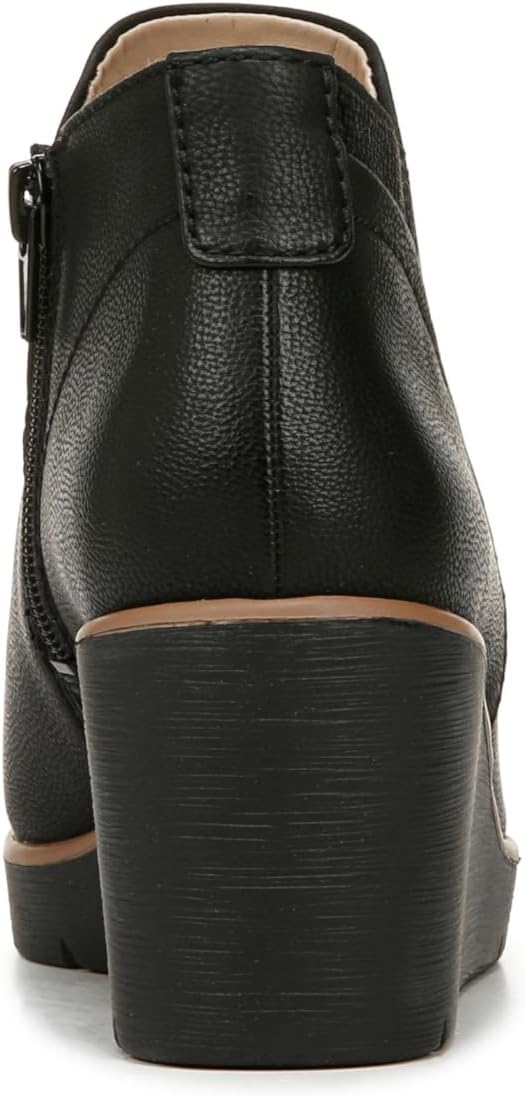 Soul by Naturalizer Women's Affirm Wedge Ankle Boot