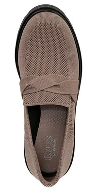 BZees Women's Muse Bow Loafer