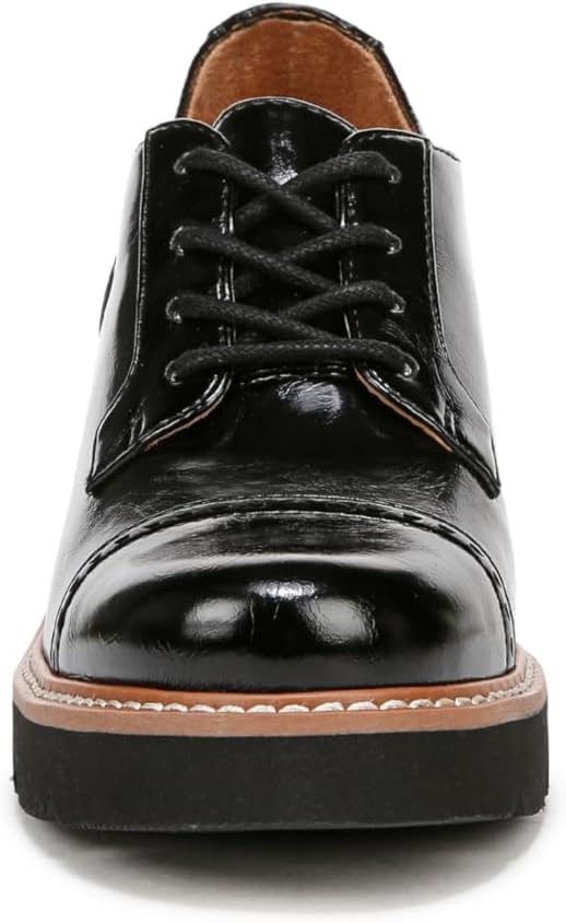 Naturalizer Women's Cabaret Lace Up Lug Sole Oxford