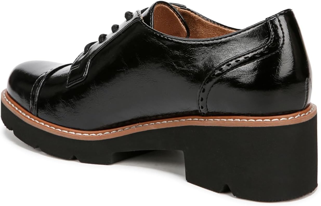 Naturalizer Women's Cabaret Lace Up Lug Sole Oxford
