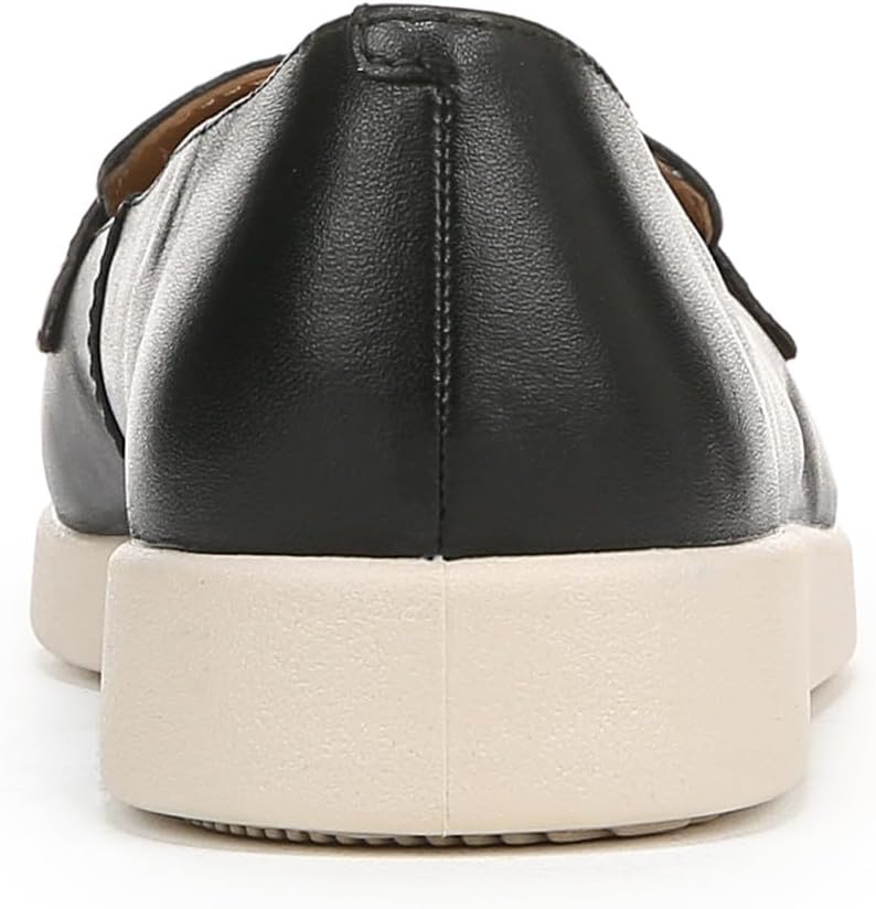 Naturalizer Women's Karis Loafer