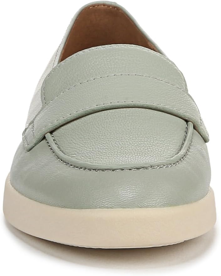 Naturalizer Women's Karis Loafer