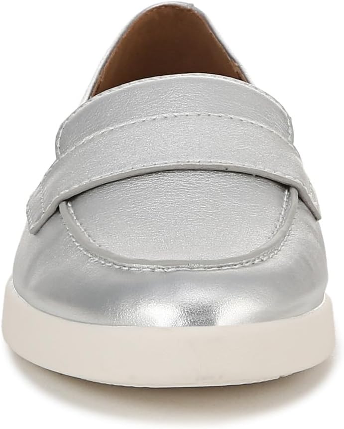 Naturalizer Women's Karis Loafer