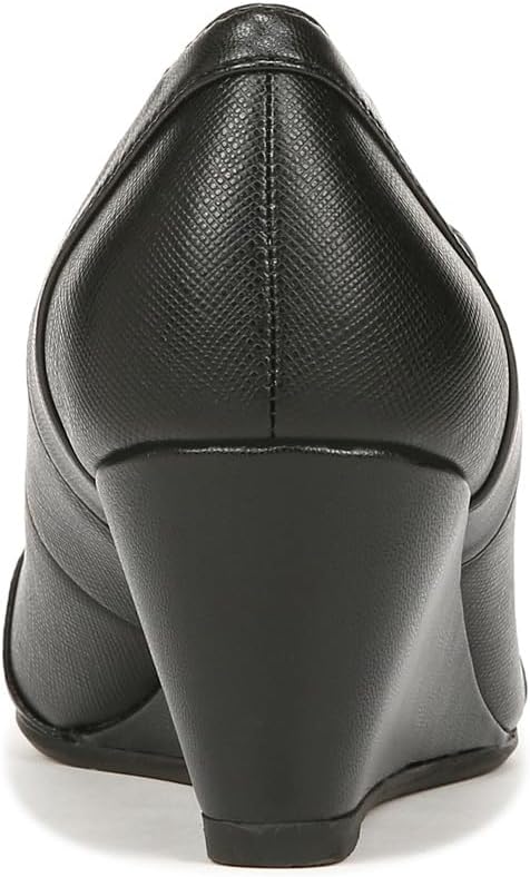LifeStride Women's Dreams Wedge Pump
