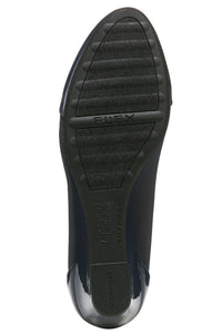 LifeStride Juliana Stretch Wedge Pump