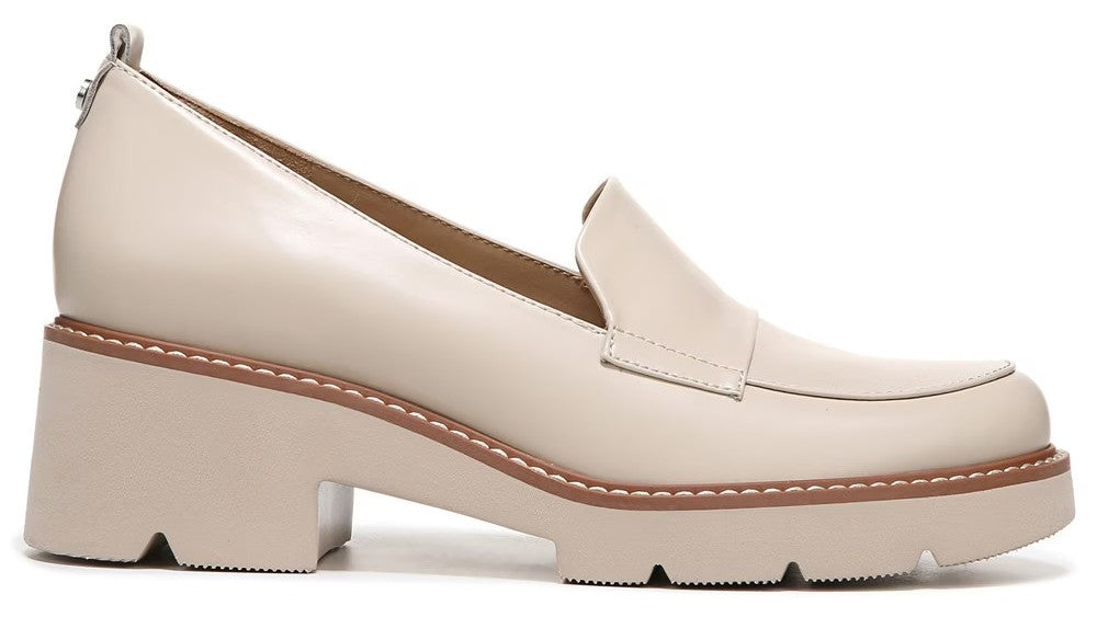 Naturalizer Women's Darry Lug Sole Heeled Loafer