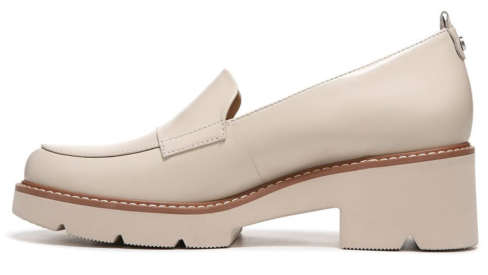 Naturalizer Women's Darry Lug Sole Heeled Loafer