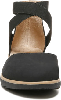 Naturalizer Women's Intro Ankle Strap Flat