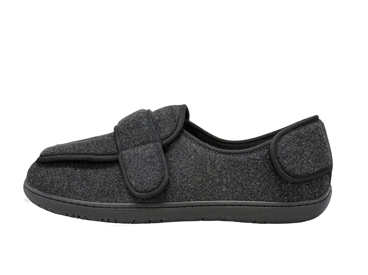 Foam Treads Men's Physician M2 Slippers NW/OB