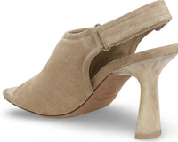 Vince Quest Slingback Sandals NW/OB