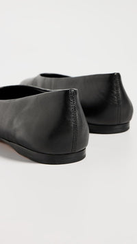 Vince Leah Women's Flats NW/OB