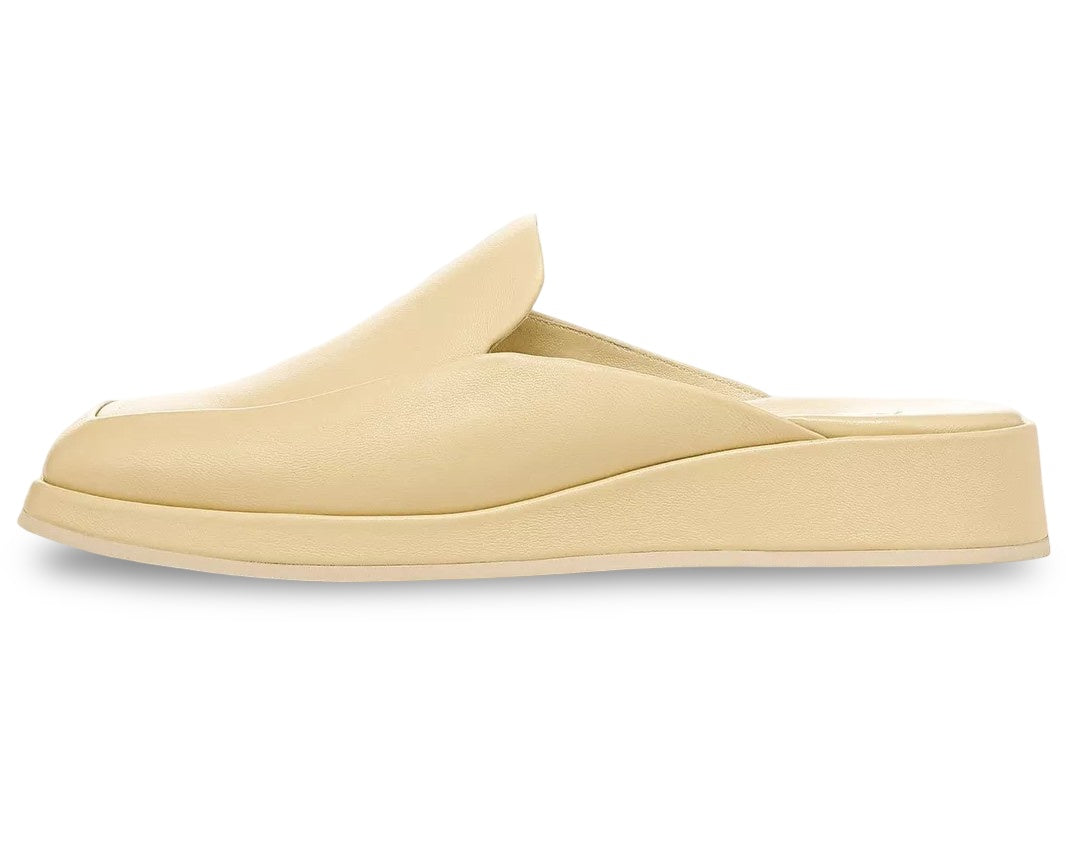 Vince Raquel Women's Clogs NW/OB