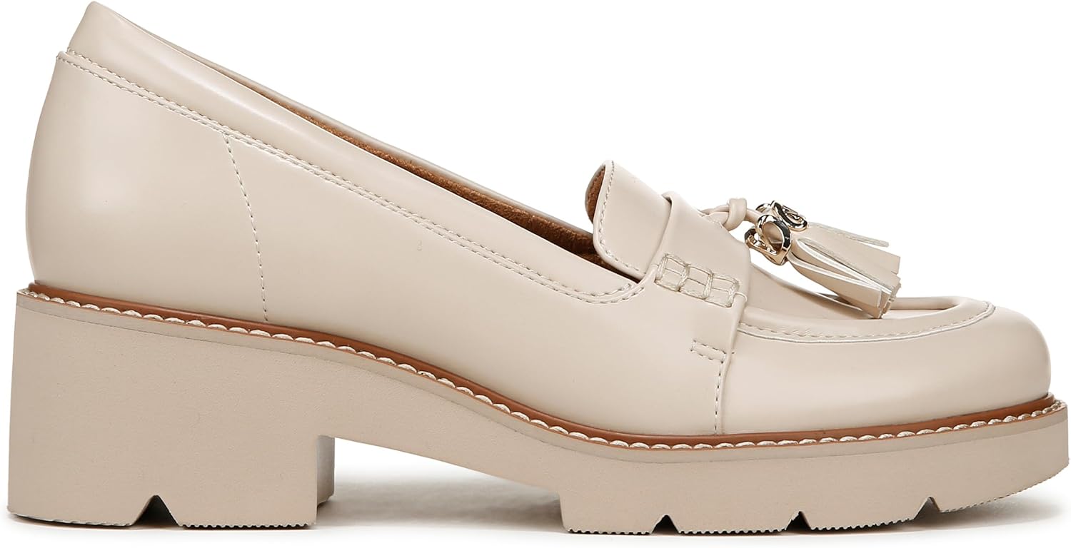 Naturalizer Women's Committed Lug Loafers NW/OB