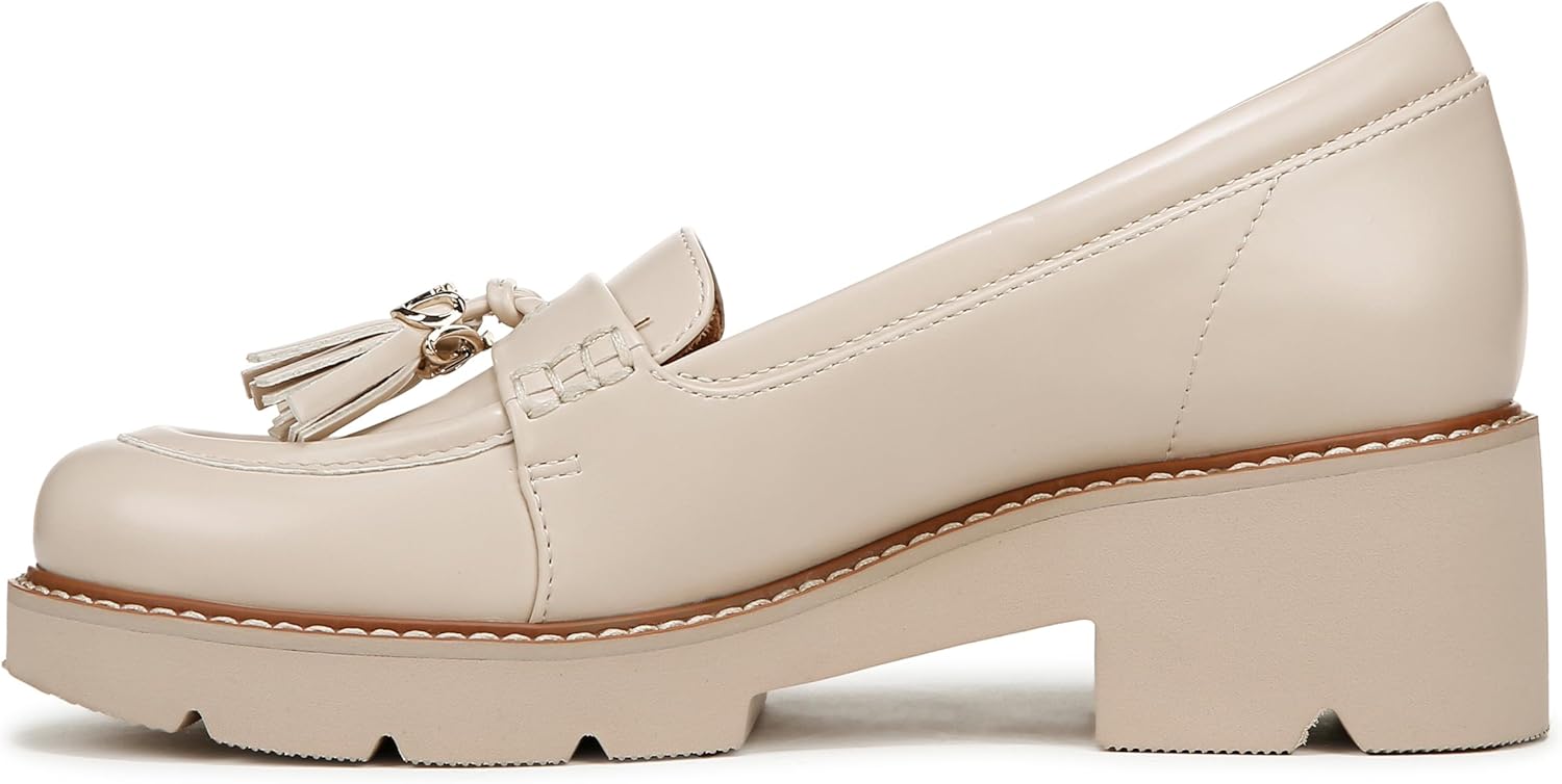 Naturalizer Women's Committed Lug Loafers NW/OB