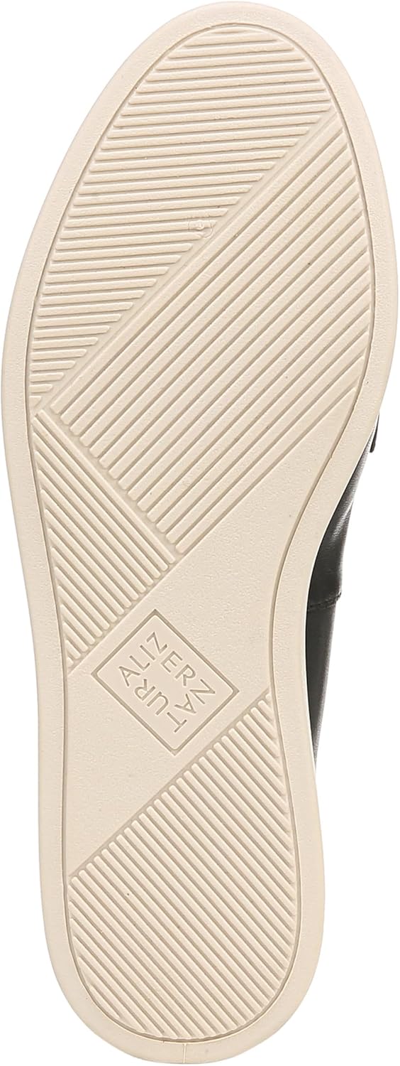 Naturalizer Women's Karis Loafers NW/OB
