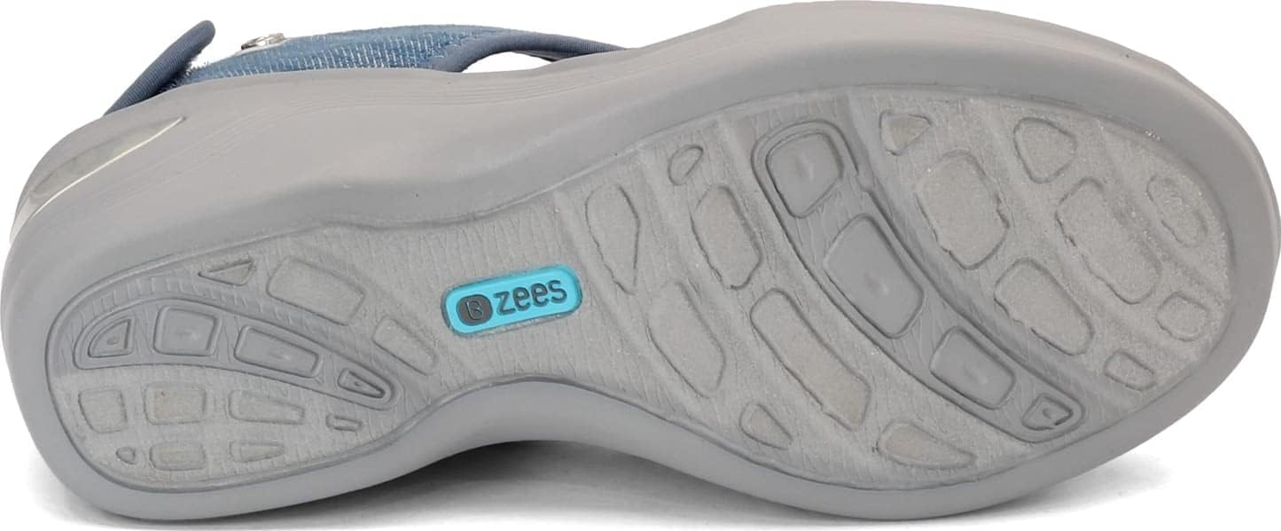 Bzees Dream Women's Wedge Sandals NW/OB