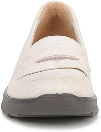 BZees Women's Gamma Loafers NW/OB