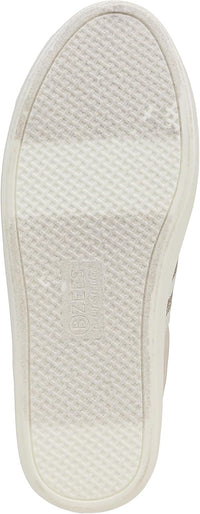 BZees Womens Happy Friday Lace up Sneaker NW/OB