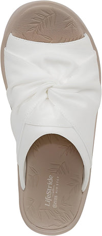 Bzees Women's Smile 3 Wedge Sandals NW/OB