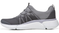 BZees Women's Hero Sneakers NW/OB