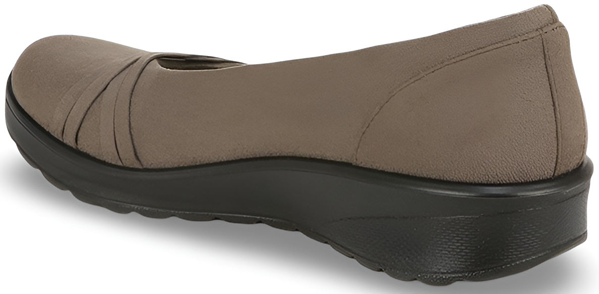 Bzees Goody Women's Flats NW/OB