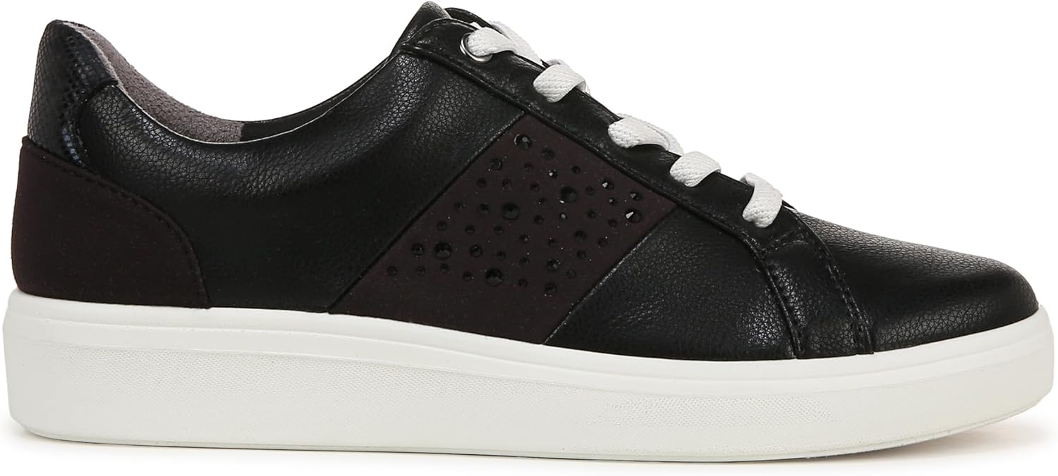 BZees Womens Happy Friday Lace up Sneaker NW/OB