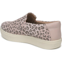 Dr. Scholl's Women's Madison Cloud Slip On Sneaker NW/OB