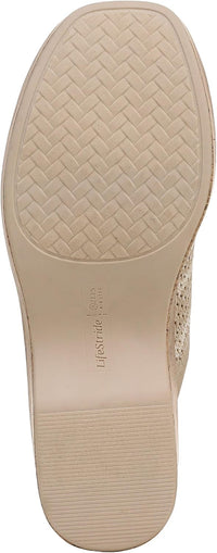 Bzees Women's Very Ready Platform Sandals NW/OB