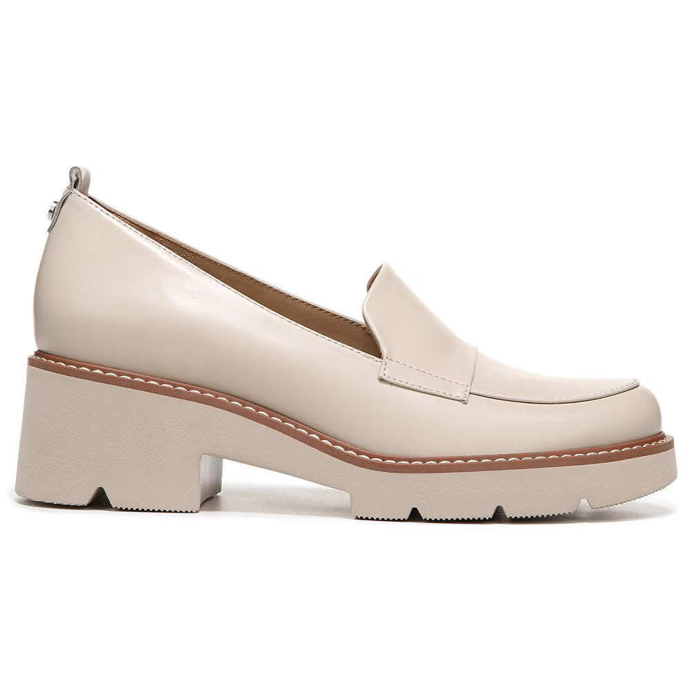 Naturalizer Darry Women's Loafers NW/OB