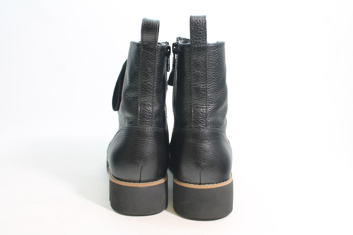 Vionic Lani Women's Boots, Floor Sample