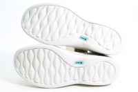 Bzees Niche Women's Sneakers Floor Sample