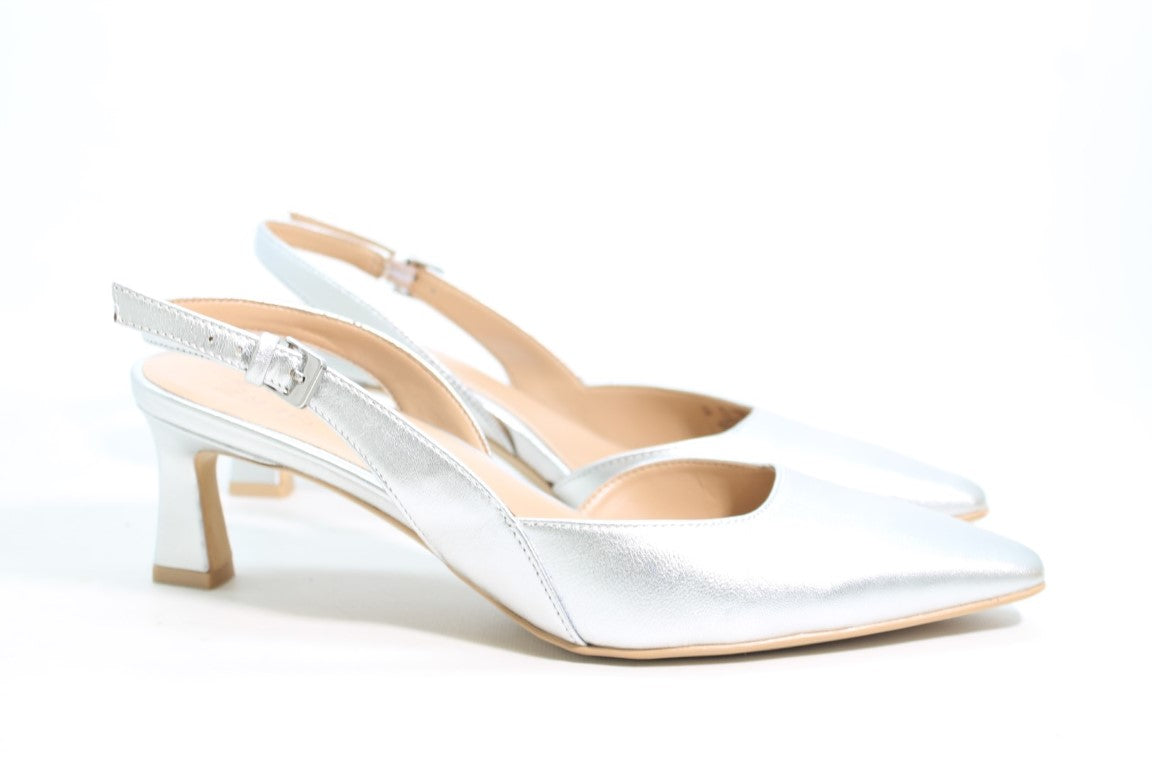 Naturalizer Women's Dalary Slingback Floor Sample