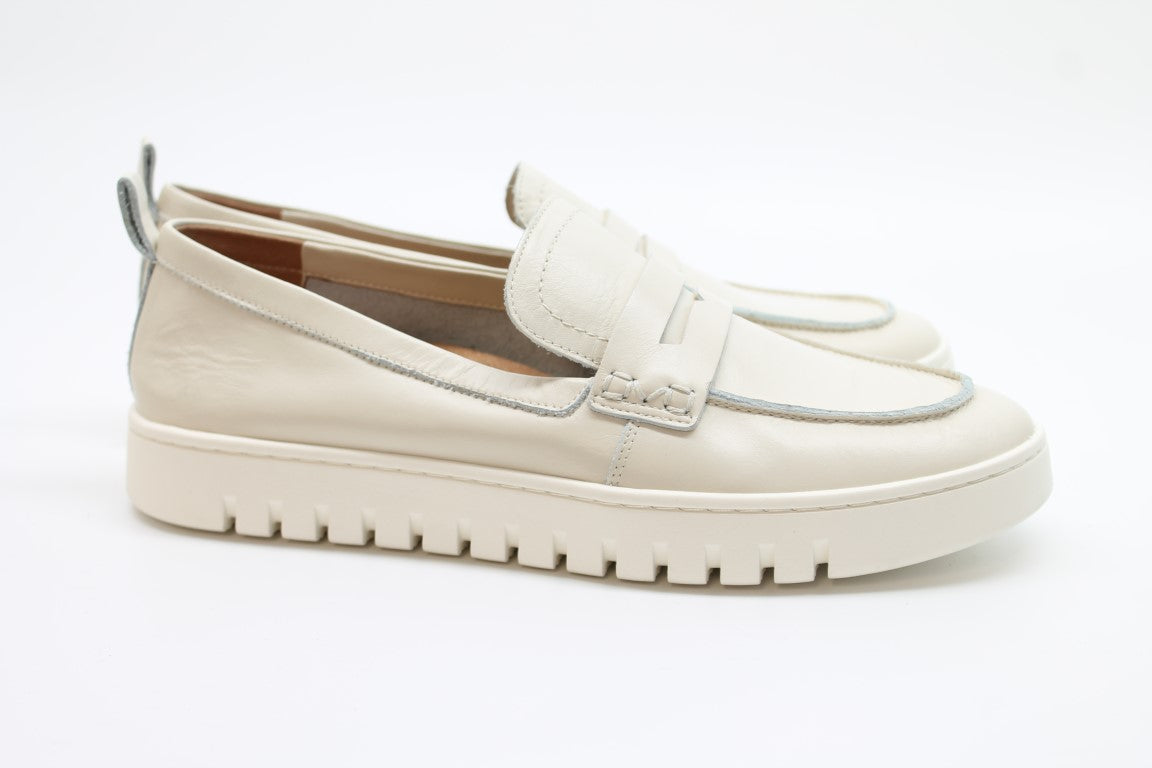 Vionic Uptown Women's Loafers Floor Sample