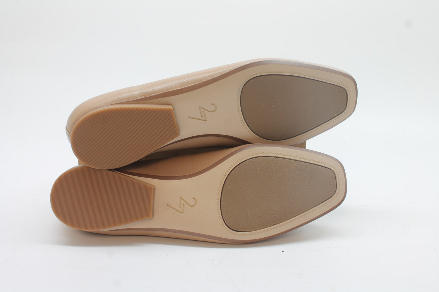 Naturalizer Women's Carla Flats Floor Sample