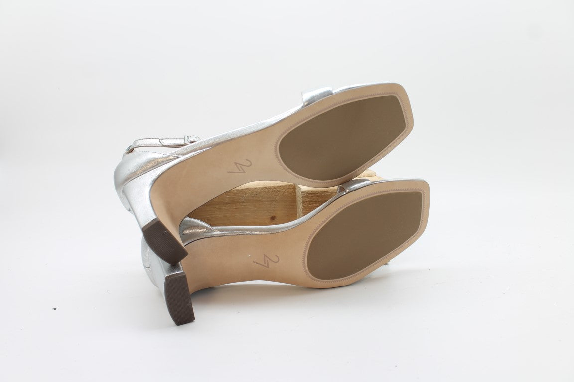 Naturalizer Iriss Women's Sandals Floor Sample