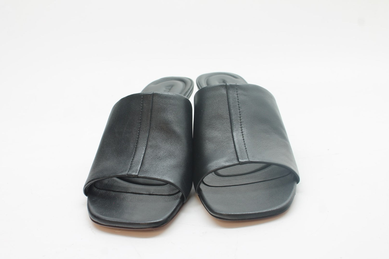 Vince Women's Palmar Heels Floor Sample