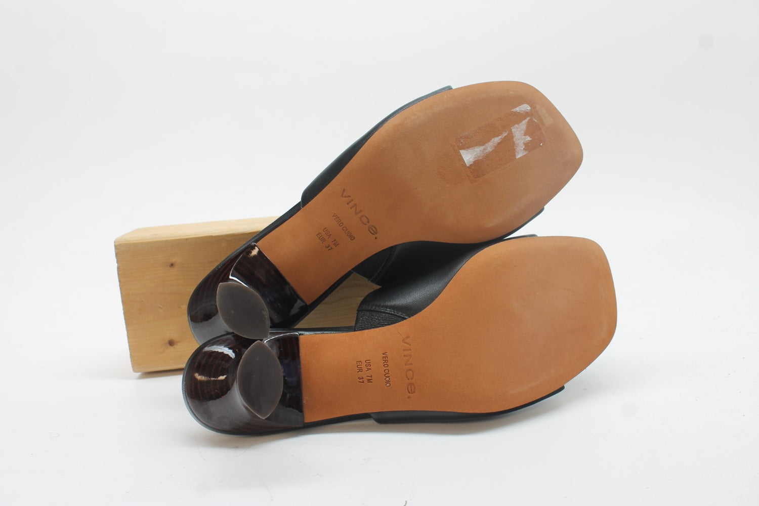 Vince Women's Palmar Heels Floor Sample