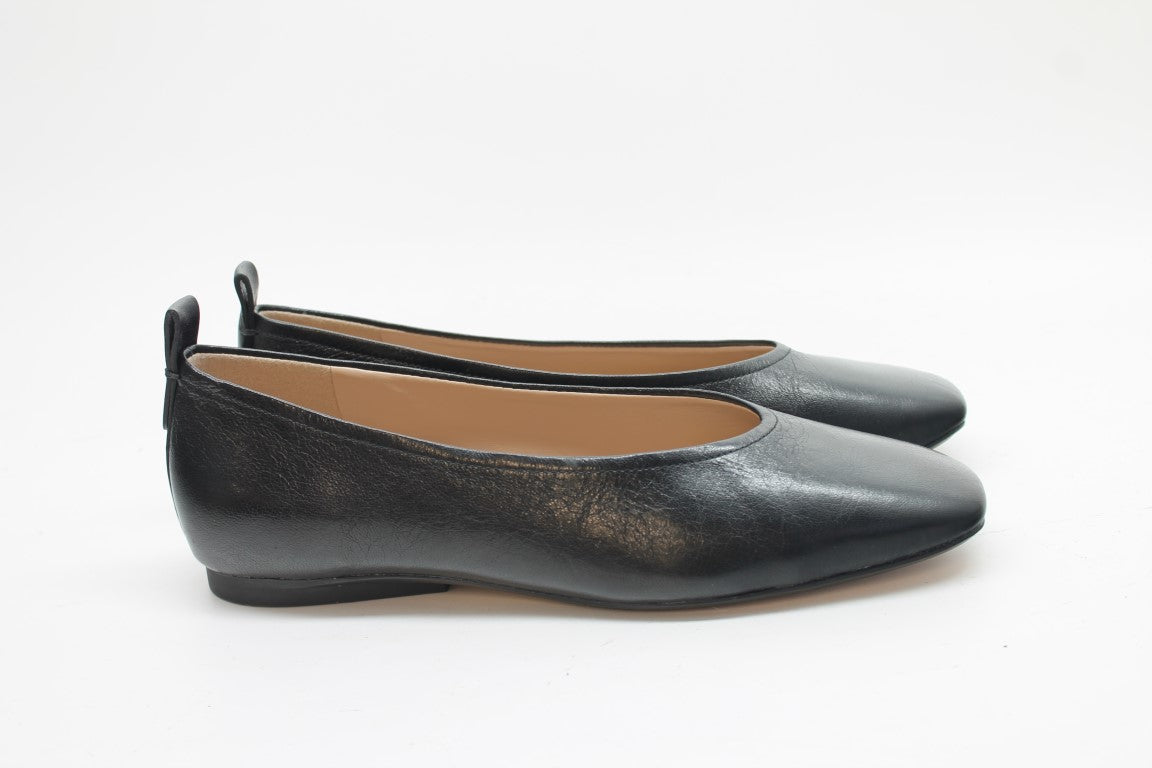 Naturalizer Women's Carla Flats Floor Sample