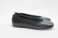 Vince Women's Leah Flats Floor Sample