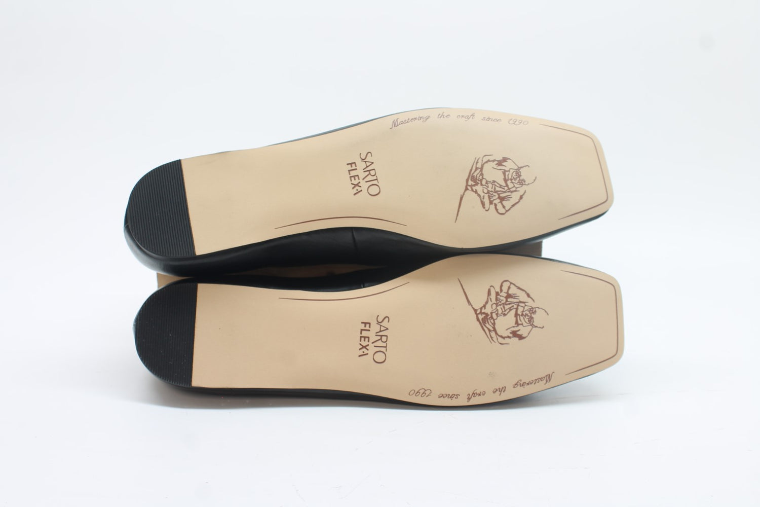 Franco Sarto Women's A-Flexa Amaya Flats Floor Sample