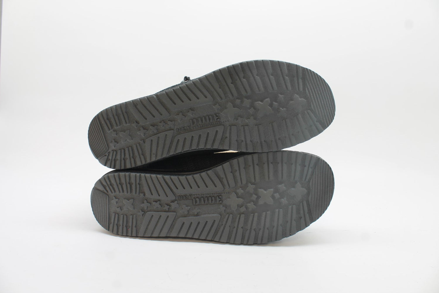 Hey Dude Men's Wally Sneaker, Floor Sample