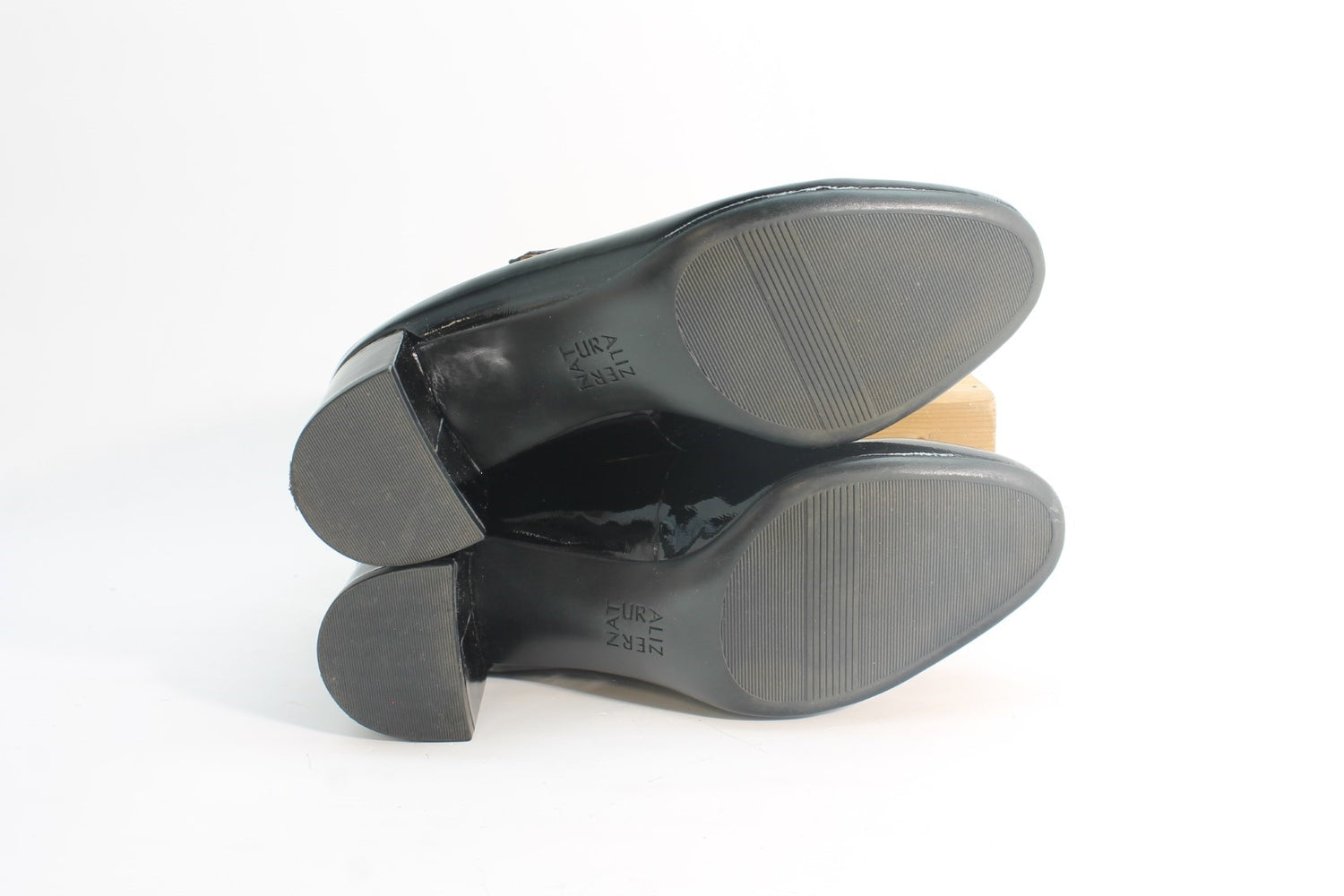 Naturalizer Women's Renny Mary Jane Pumps Floor Sample