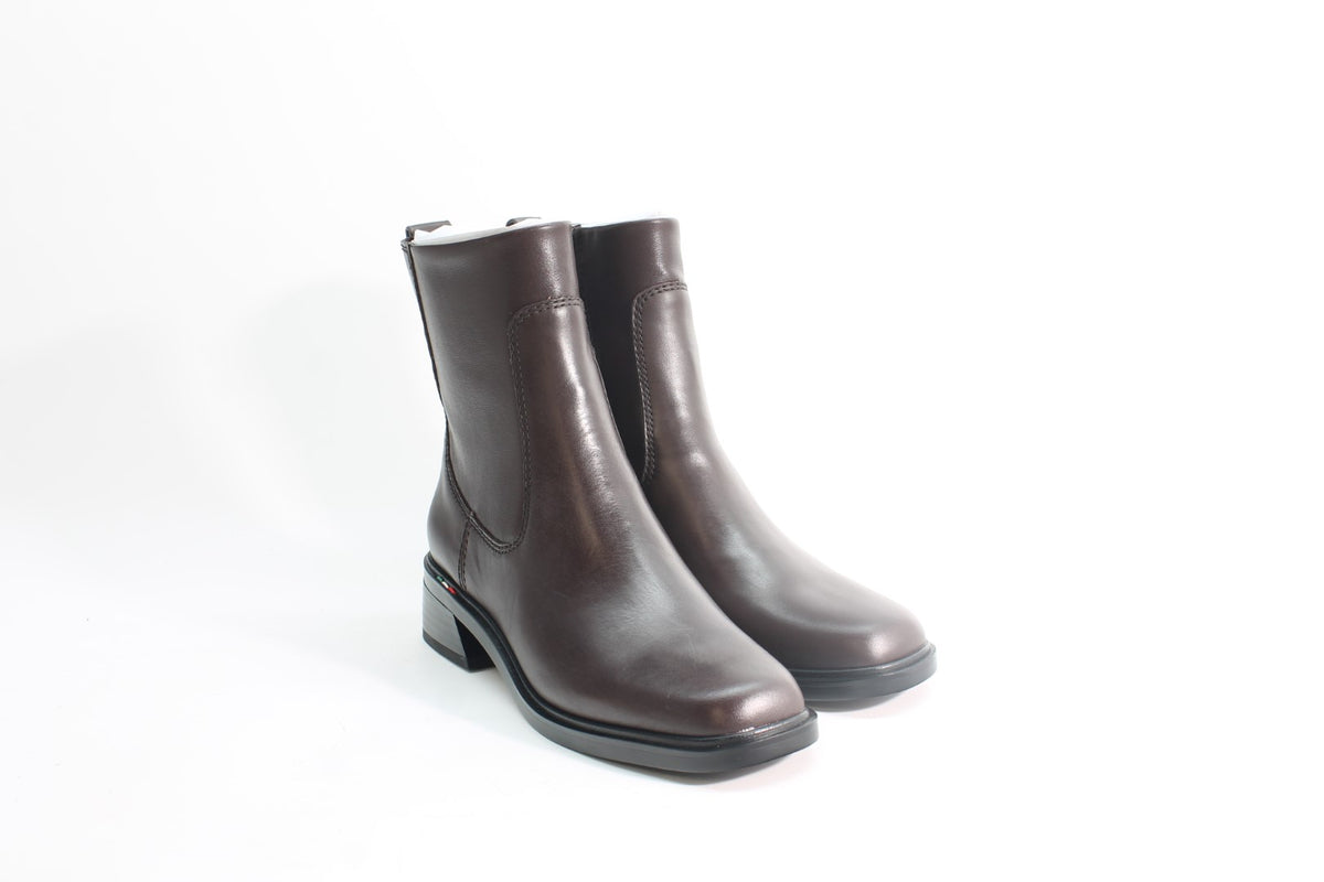 Castagno Brown