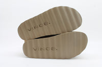 Vince Women's Carmel Clogs Floor Sample